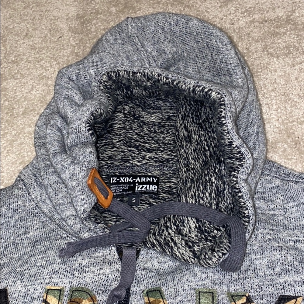 izzue jacket - Picture 3 of 8